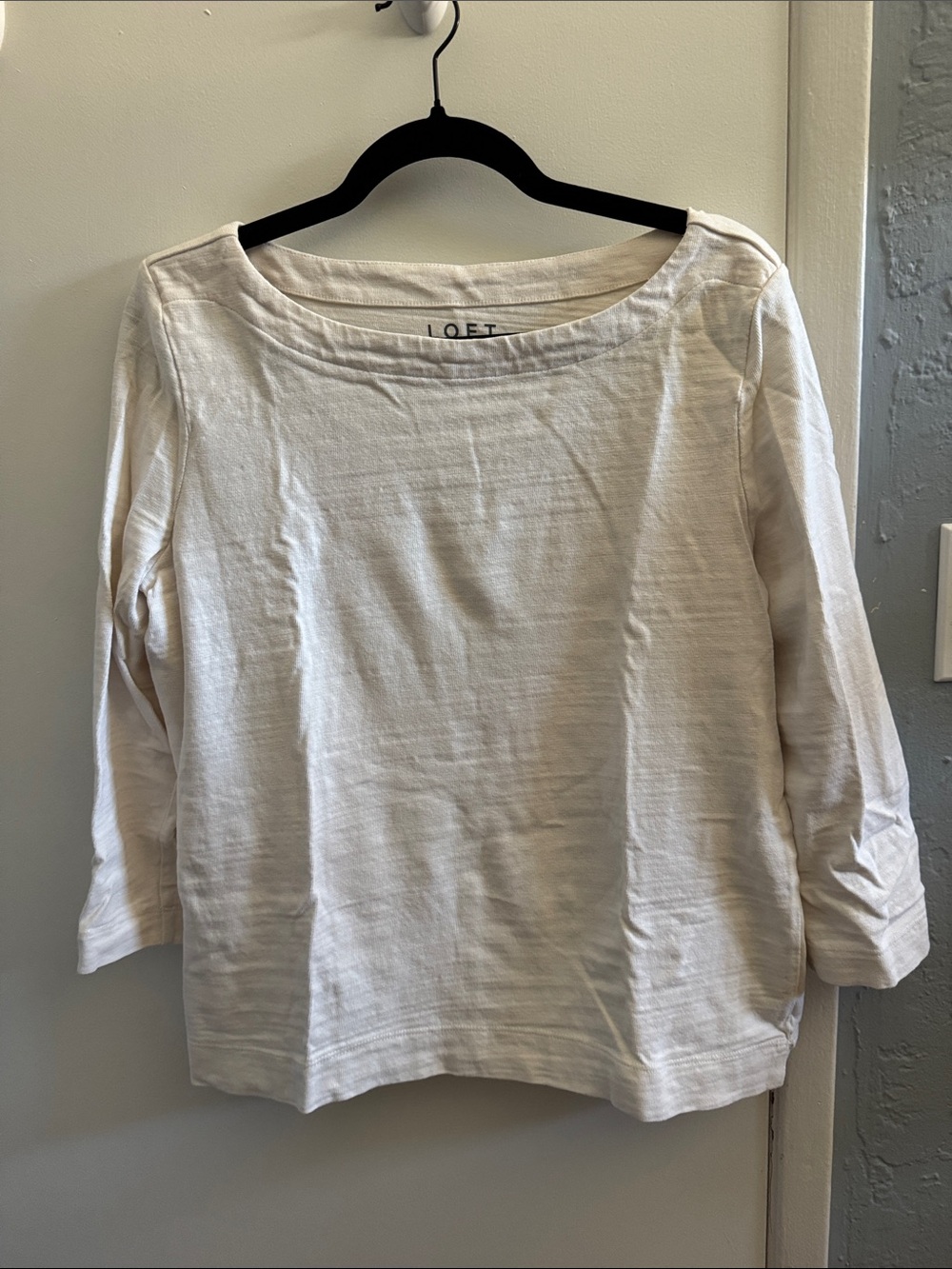 LOFT Cream Long Sleeve Boatneck 3/4 Sleeve. Cotton. Size L.